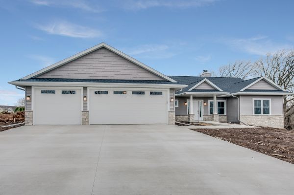 Cost of Driveway Concrete Laying in Golden