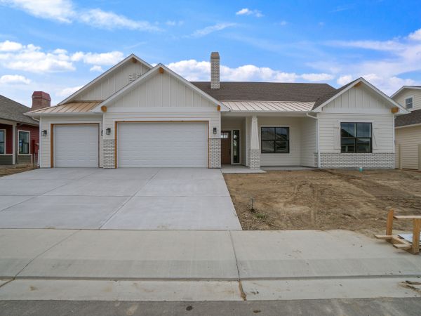 Cost of Driveway Apron Paving in Golden